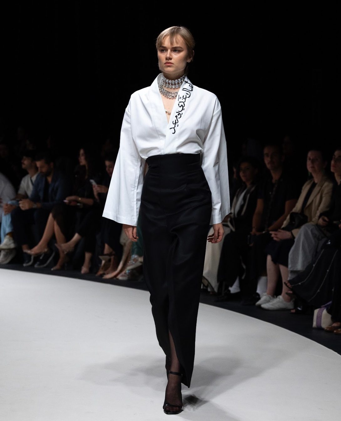 نورا السليمان أسبوع الأزياء في الرياض